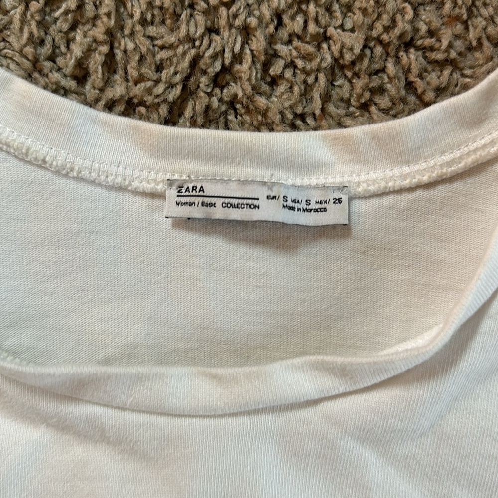Zara CUT OUT TOP - Picture 2 of 5
